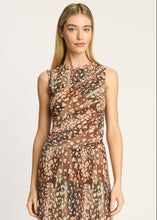 Load image into Gallery viewer, Caballero Devi Top - Savannah Starfall