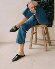 Load image into Gallery viewer, Beek Noddy Leather Ballet Mule- Black