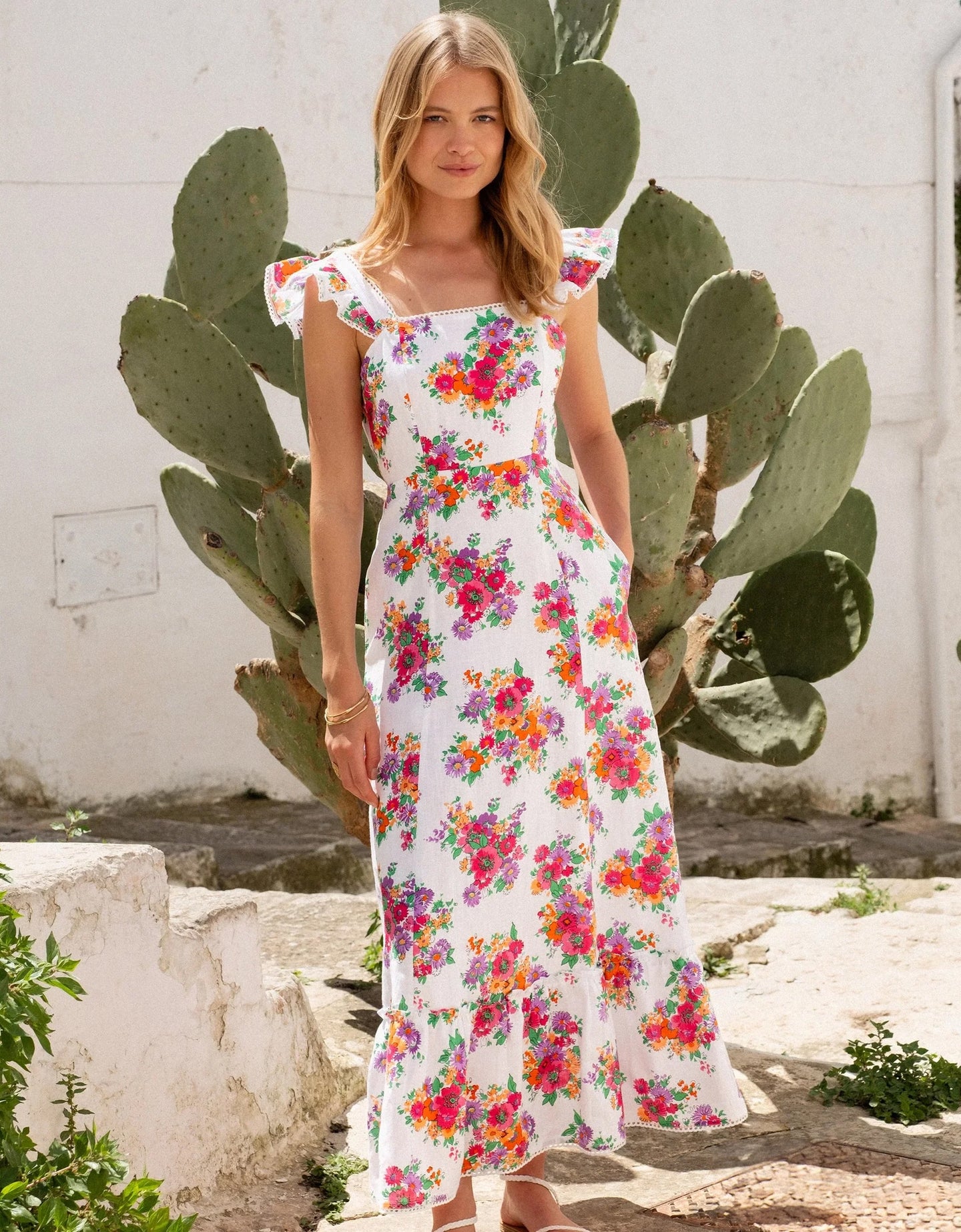 Pink City Prints Women's Vintage Bouquet Mae Dress - White
