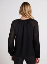 Load image into Gallery viewer, Bella Dahl Pleated Sleeve Raglan Pullover - Black