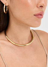 Load image into Gallery viewer, Shashi Dominique Necklace Cuff - Gold