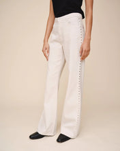 Load image into Gallery viewer, Bella Dahl Studded Vintage Jean - Frosted Ecru
