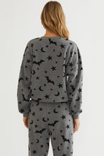 Load image into Gallery viewer, Beach Riot Devyn Sweatshirt - Halloween Night