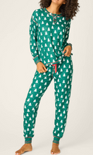 Load image into Gallery viewer, P.J. Salvage Pointelle Gift Set - Dark Forest