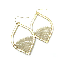 Load image into Gallery viewer, erin gray Stargaze Earring - Pale Champagne